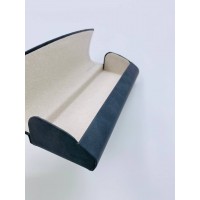 Футляр для очков (серый с тиснением)